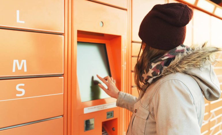 Benefits of Bringing in Parcel Lockers for Large Shopping Centres