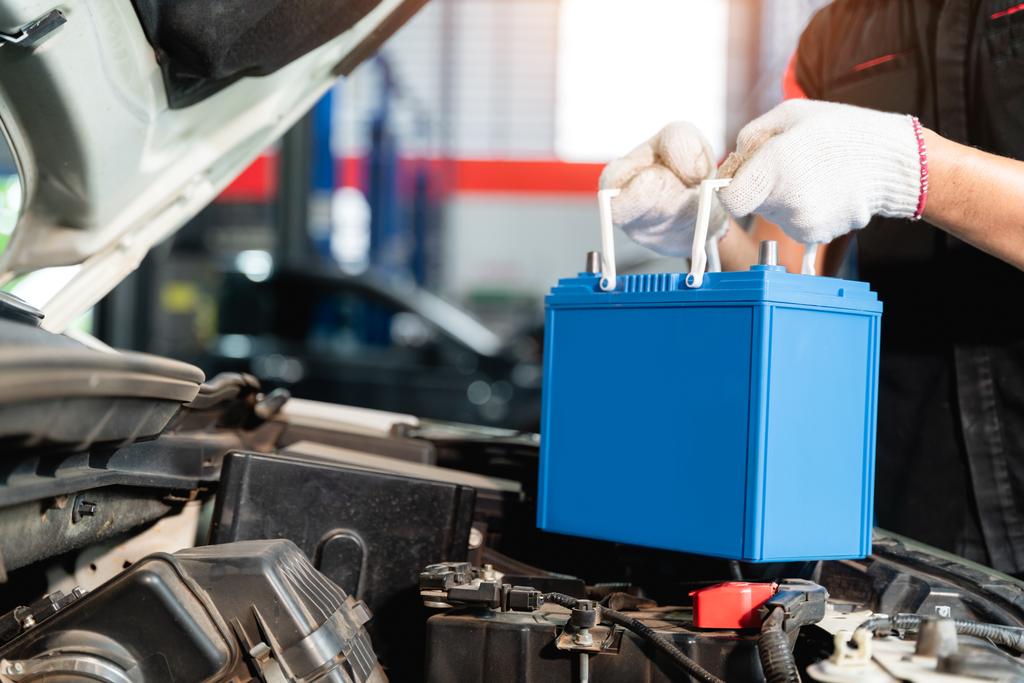 A Complete Review of Lightweight Car Batteries